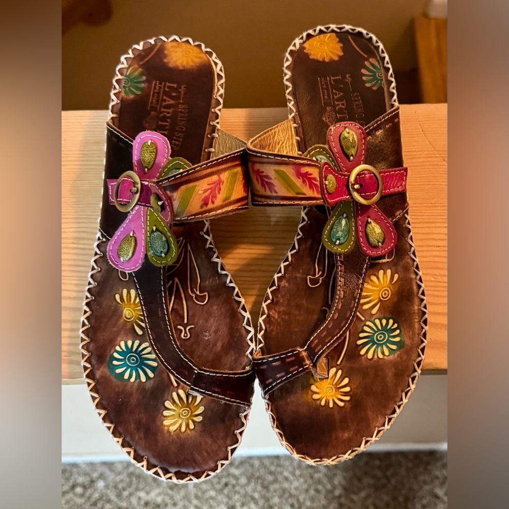 L’ARTISTE Brown Pink & Green Floral Leather Wedge Sandals with yellow accents